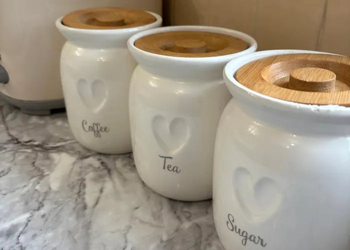 Modern 2 Bedroom In Centre With Free Wifi 公寓 *