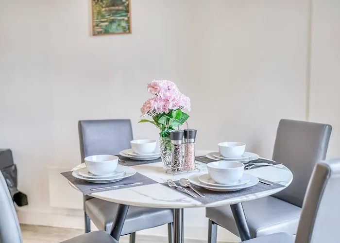 City View Apartment Near Manchester City Centre Апартаменты Манчестер