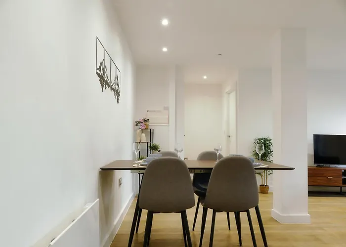 The Cleworth Apartman