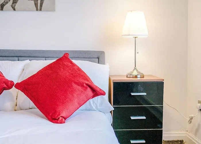 Stylish Home, Sleeps 7, Pool Table, Free Parking, Free Wi-fi, Full Kitchen, Perfect For Groups * 曼彻斯特