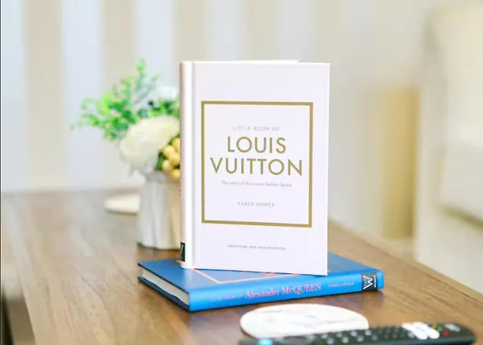 Modern Two-bedroom House Close To Centre Appartement