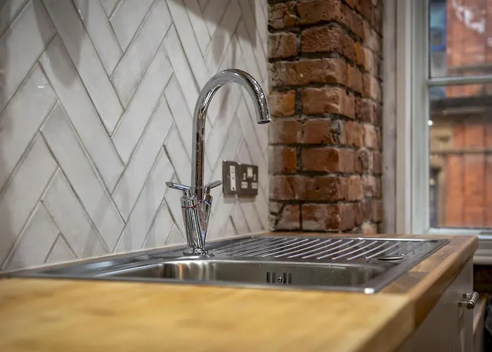 King Bed Flat In The Heart Of The - Pass The Keys Mánchester