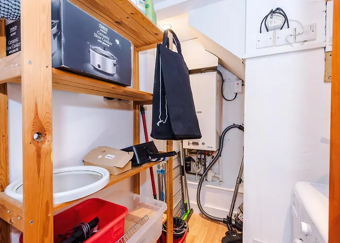 Apartament Modern 2br Flat For 4 Full Kitchen *