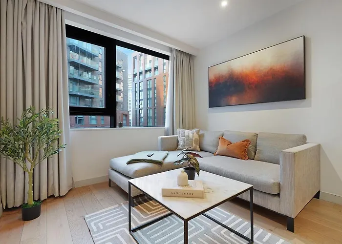 Tranquil & Modern One Bedroom Daire