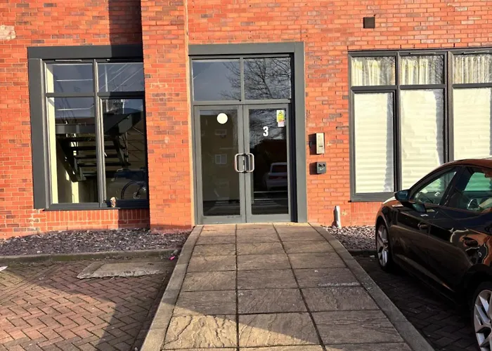 The Haven - 2 Bed Cozy - Sleeps 6 - Private Parking * Manchester