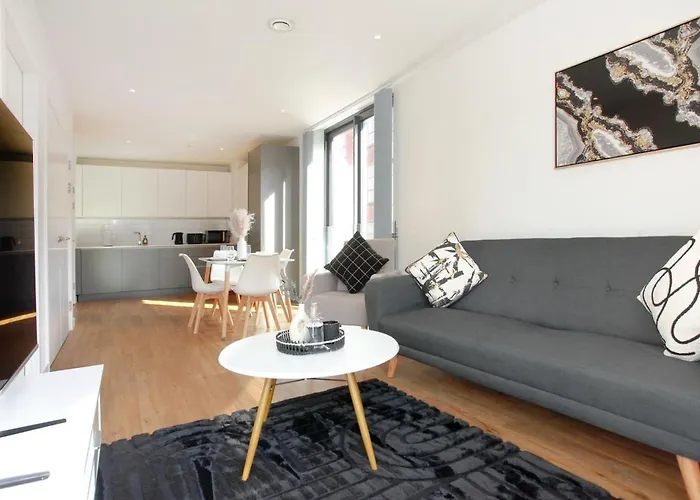 Apartamento The Mount - Spacious - Local Attractions- Parking