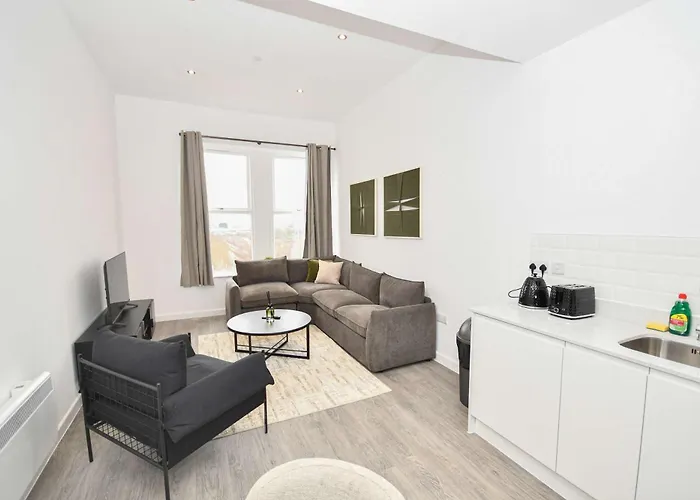 Spacious & Bright 1bed Nr Etihad Stadium Appartement