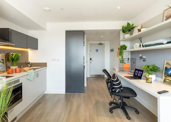 Daire For Students Only Luxury In Salford Manchester