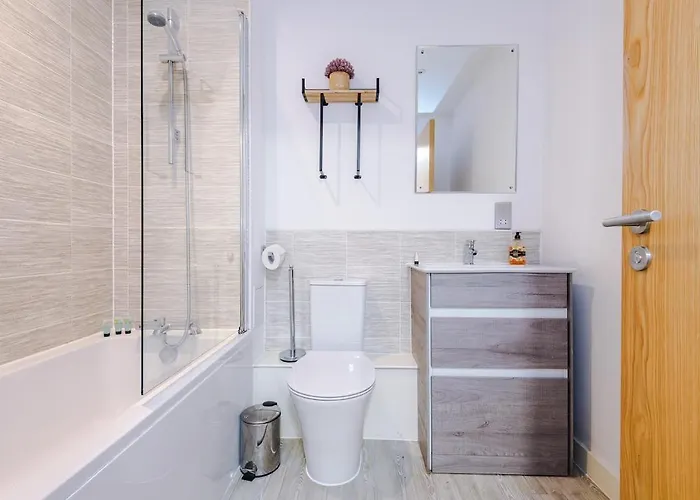 Central, 2 Bedroom, Penthouse Duplex Apartman *