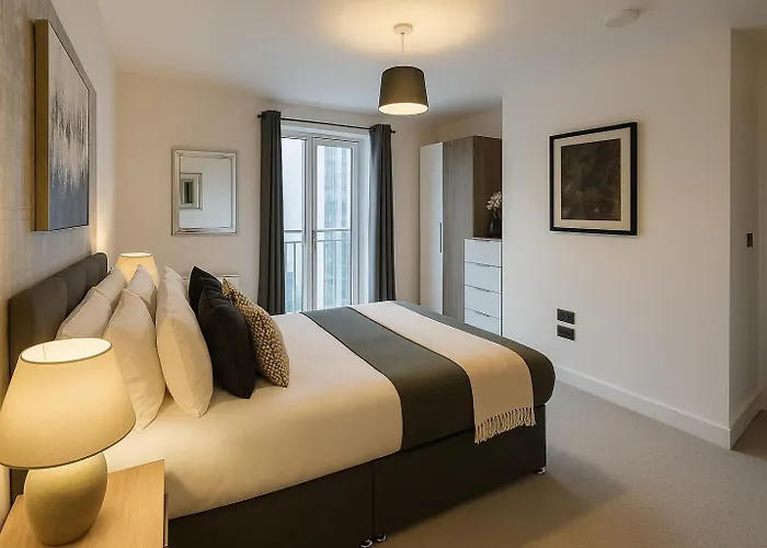 Lovely Abode - Amazing Views - Parking Apartamento Manchester