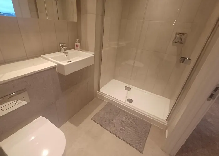 Victoria Riverside Retreat 2bdr 2bath Apartament *