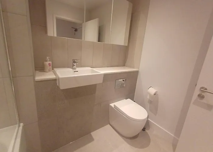 Daire Victoria Riverside Retreat 2bdr 2bath