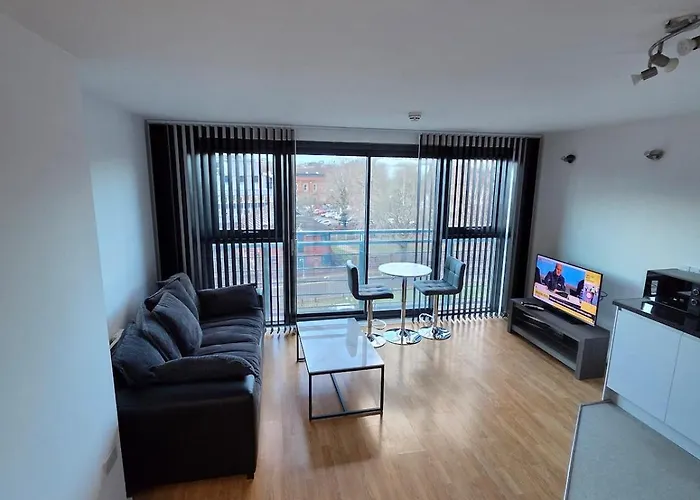 2 Bed 2 Bath Apartment,500 Meter's From Deansgate