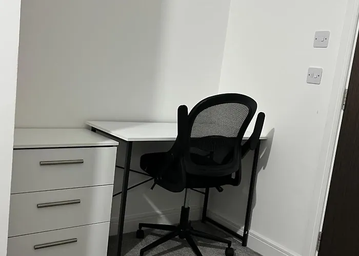 Balcony View Deluxe 2 Bed Ao Arena & Victoria Stn * Μάντσεστερ