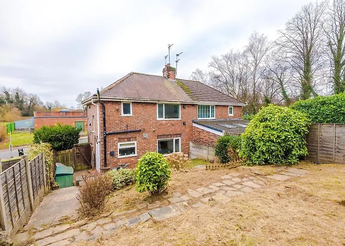 Appartamento Stylish Home, Sleeps 7, Pool Table, Free Parking, Free Wi-fi, Full Kitchen, Perfect For Groups Manchester