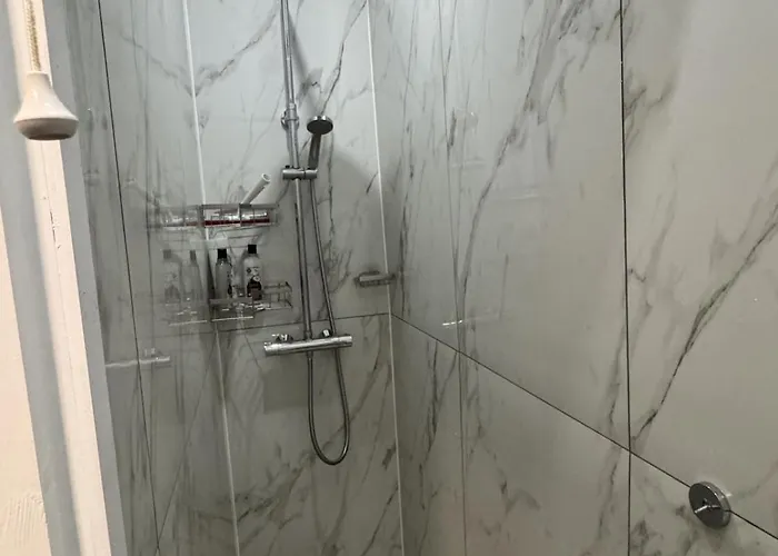 Flat In Manchester, 2 En-suite Beds, Etihad, Coop