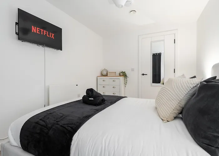 2 Bedroom - Old Trafford - Balcony - Free Parking מנצ'סטר