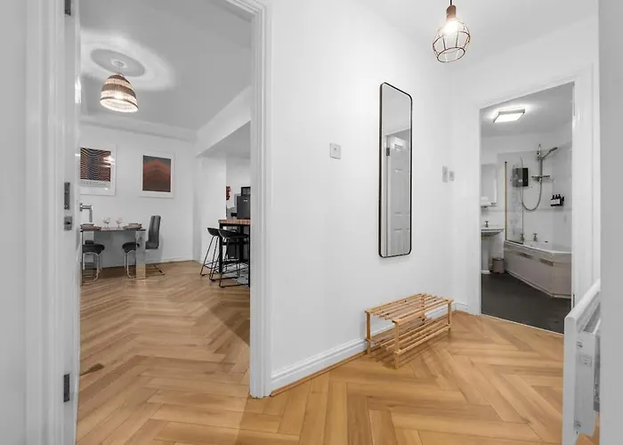 Brand New Centre 3 Bed Flat By Superhost *