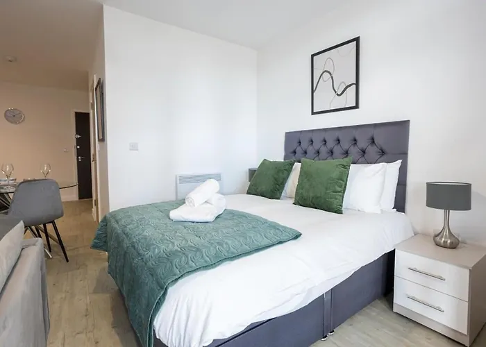 Modern With Balcony In Apartament *