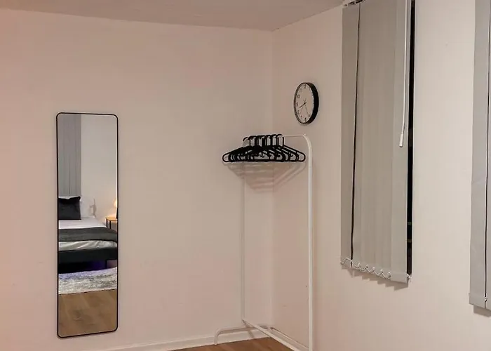 Get Lizzy Centre Gem Next To Shudehill Manchester