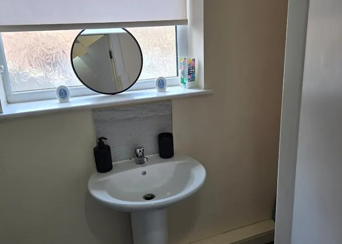 Bright 1br Garden With Fast Wifi