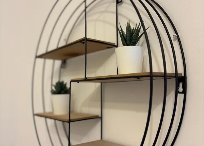 Modern 2 Bedroom In Centre With Free Wifi