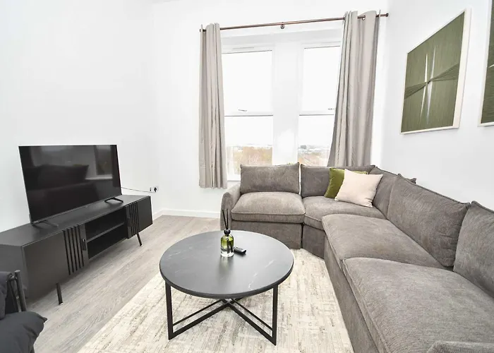 Spacious & Bright 1bed Nr Etihad Stadium Μάντσεστερ