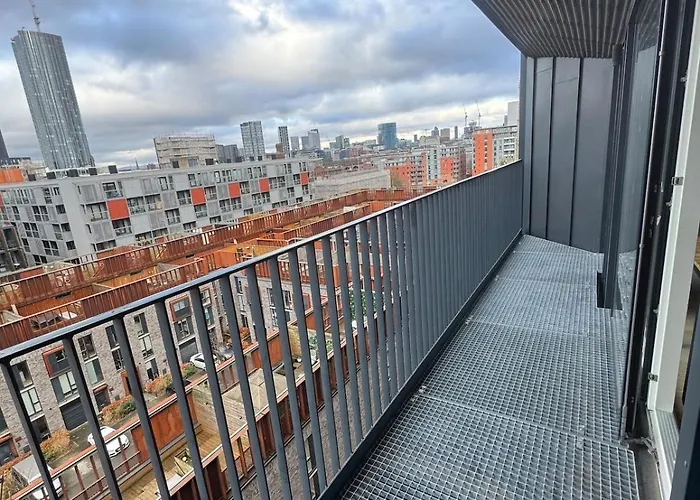 2bed With Balcony & Views Centre Appartamento Manchester