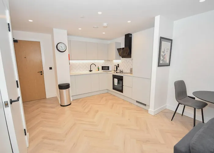 Contemporary Flat In W Balcony Apartment