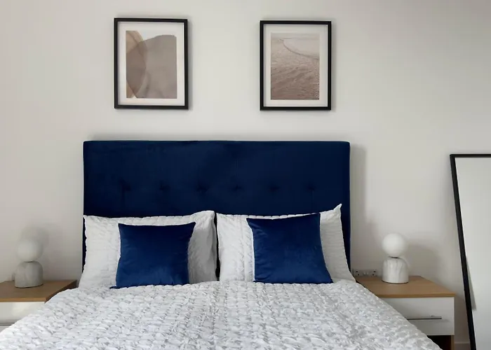 Luxury 2 Bed By Noire Apartament