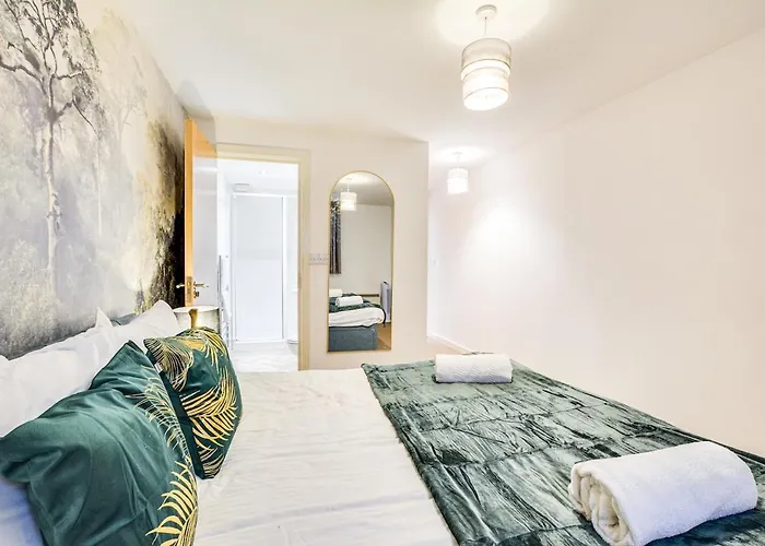 Pinecone - Centre Apartment Manchester