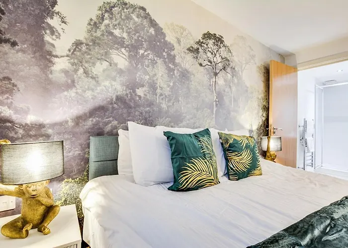 Pinecone - Centre Apartman Manchester