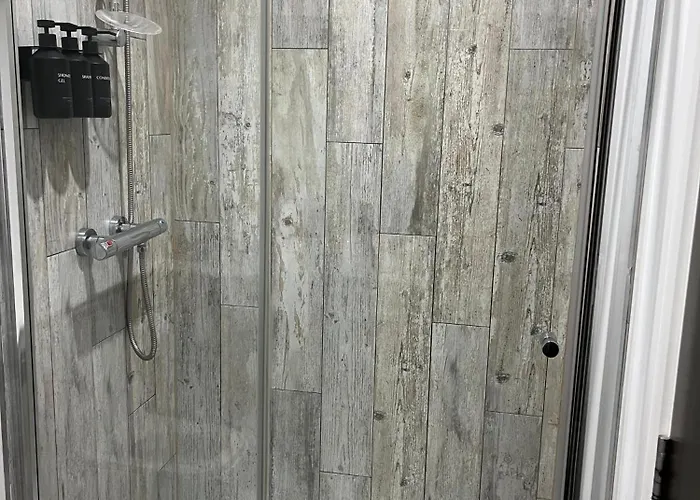 Balcony View Deluxe 2 Bed Ao Arena & Victoria Stn Μάντσεστερ