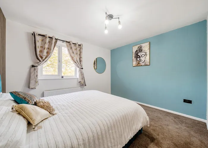 Stylish Urban Escape With Free Parking In Appartement *