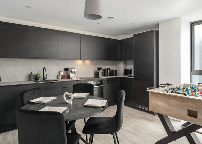 Apartamento 2 Bedroom - Old Trafford - Balcony - Free Parking