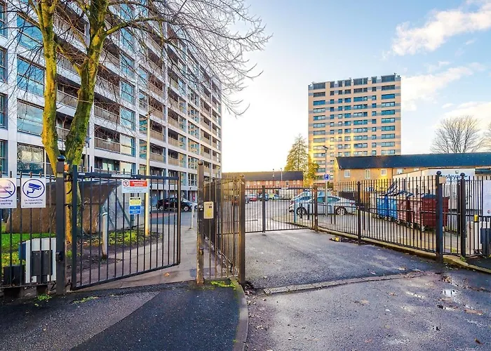 1br By Kammili - Near Centre, Universities & Hospital Apartment