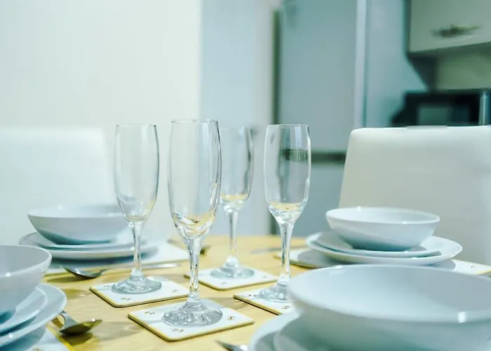 3-Bed Gem By Parydise Properties - Spacious & Elegant Near City Centre & Etihad- Perfect For Business Or Leisure 公寓 曼彻斯特