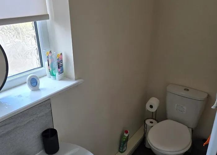 Charming 1Br Retreat With Garden & Wifi *