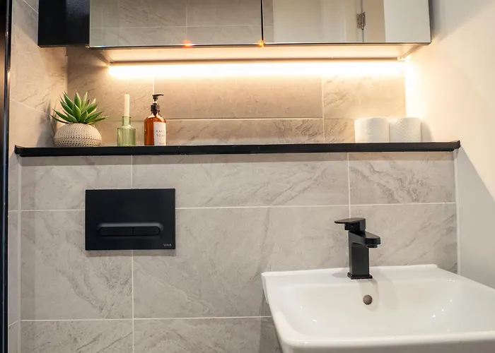 Equinox 5 Mins From Victoria Station * Mánchester