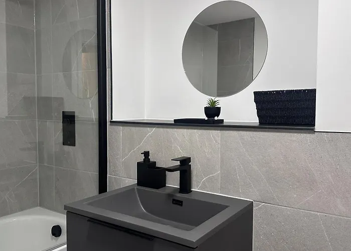 Luxury 2 Bed By Noire Manchester