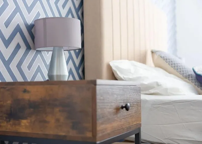 Charming 2-bed In M16 맨체스터