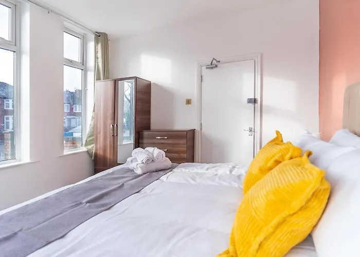 Mauldeth Road Full House מנצ'סטר