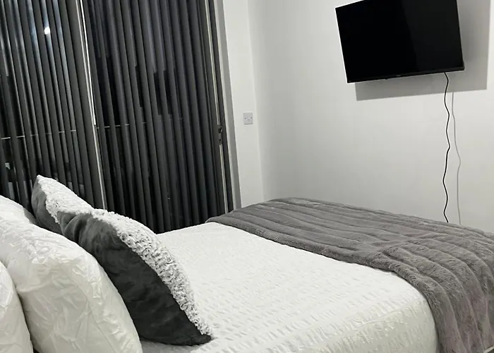 Balcony View Deluxe 2 Bed Ao Arena & Victoria Stn * Manchester