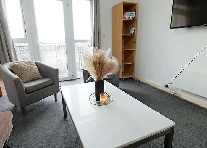 Apartament Center Base Spacious With Secure Parking *