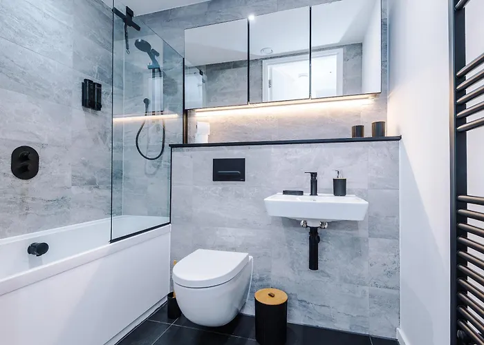 Stylish 1br Near Centre, Salford *