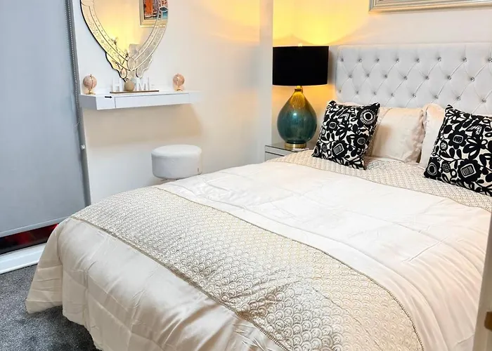 Appartement Mega12 Luxury Modern At Centre,2 Bath, 2 Toilets, 2 King Beds,-free Car Park