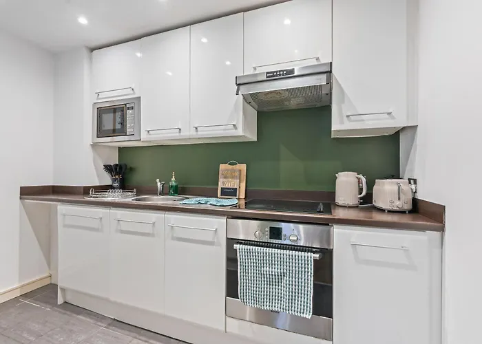 Apartamento 2-bed Apt-sleeps 5-long Stays-oxford St *