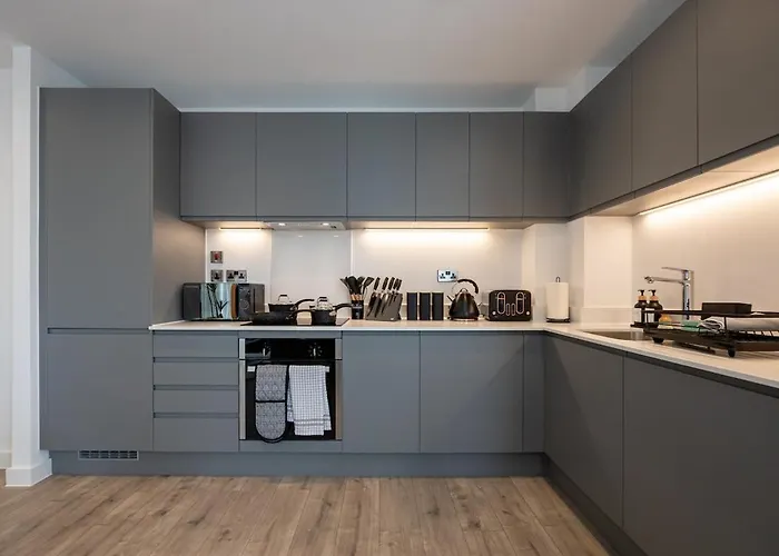 Royal Ebony By Smithstone * Μάντσεστερ