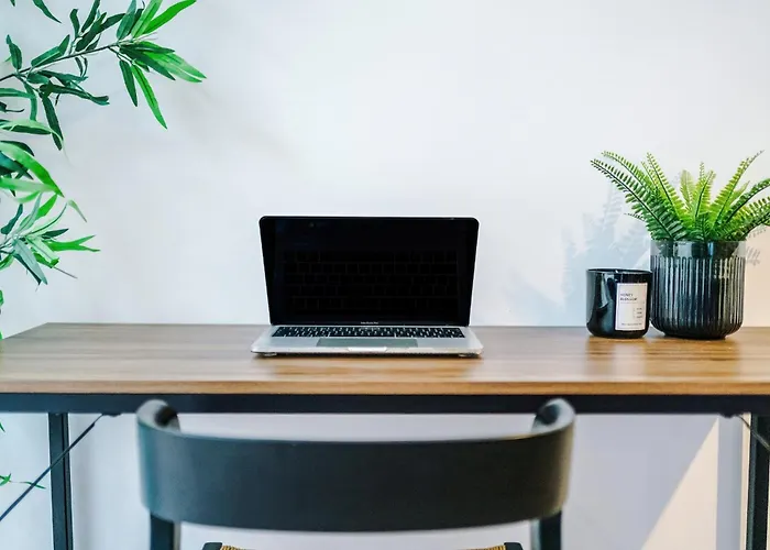 Trafford Loft Modern In