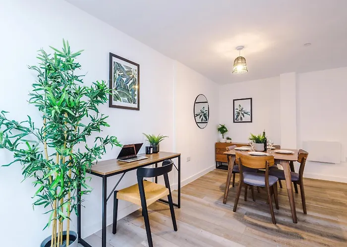 Apartamento Trafford Loft Modern In *